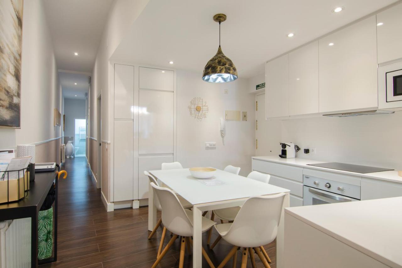 Apartamento En Santa Ana - Sol Madrid Luaran gambar